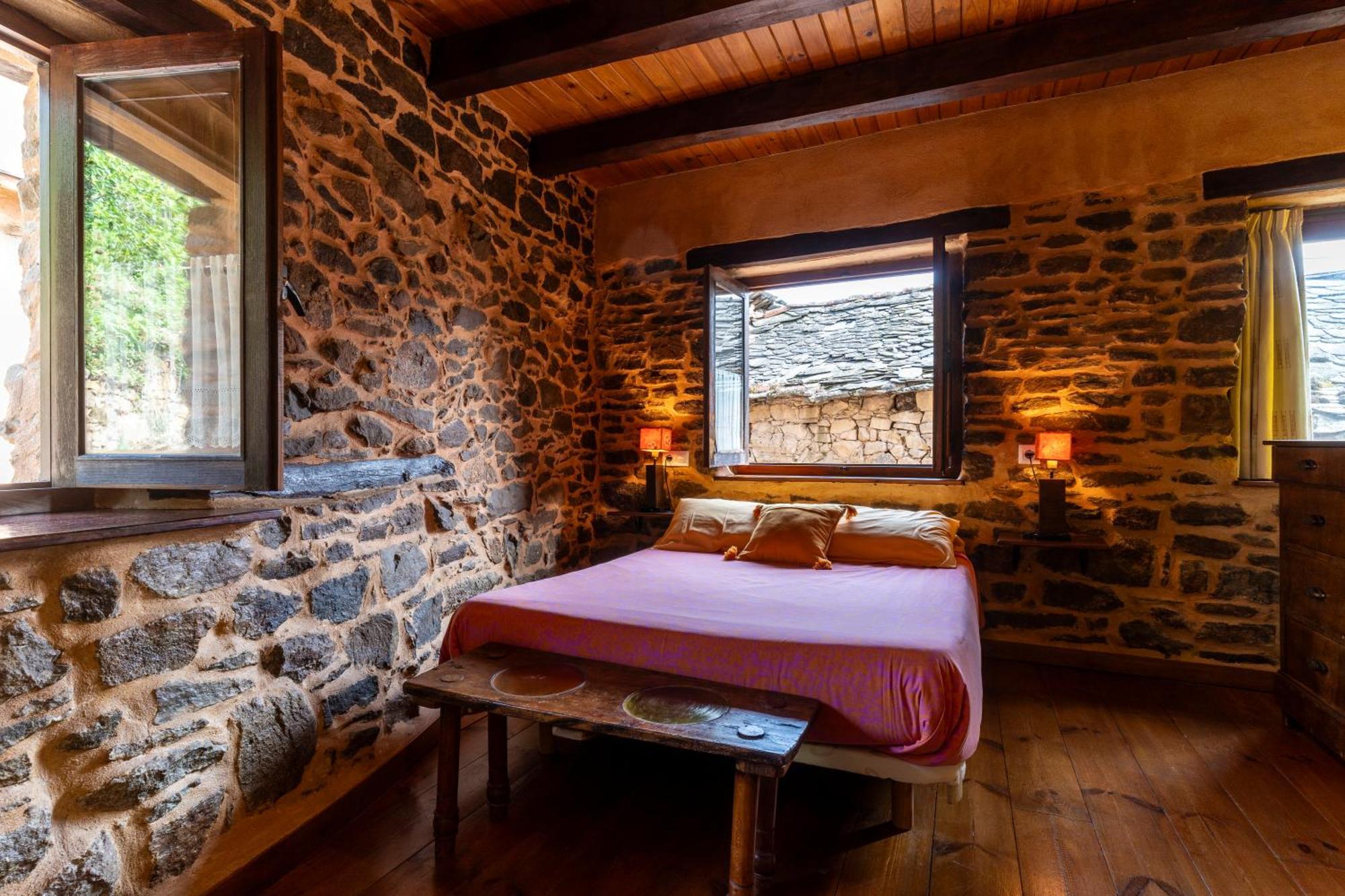 Casa De Turismo Rural Sardom3 Bembibre  Ngoại thất bức ảnh